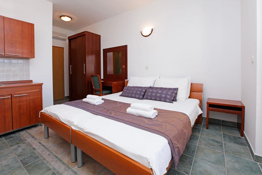 Apartments Vala Вела Лука Стая снимка