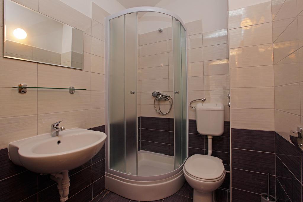 Apartments Vala Вела Лука Екстериор снимка